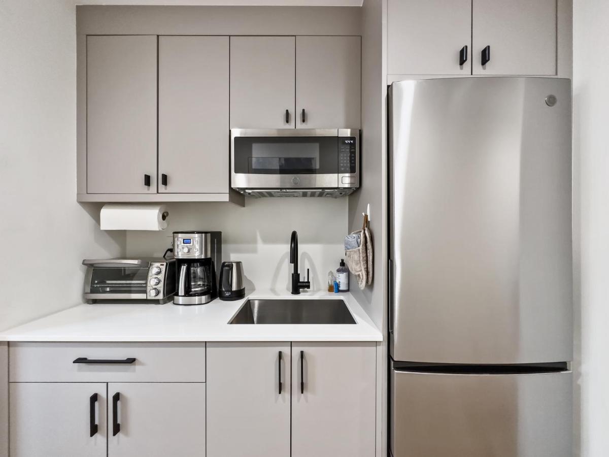 Modern Apartment Near Light Rail Seattle Kültér fotó