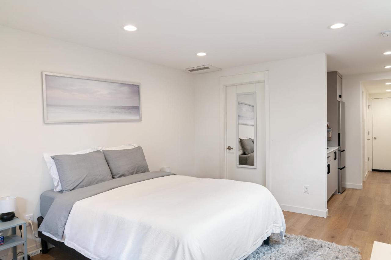 Modern Apartment Near Light Rail Seattle Kültér fotó